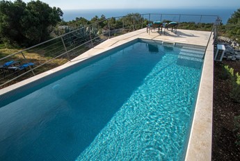 Pool Villa Domina